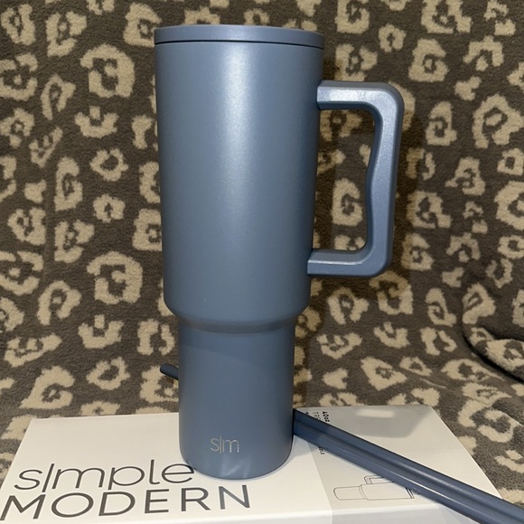 Simple Modern TREK 40oz Tumbler in  Blue Dune 😍 New & Never Used 😍 - Picture 1 of 17